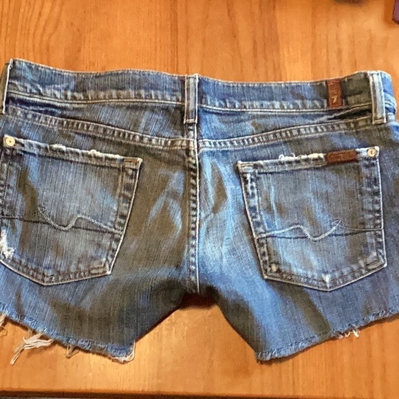 7 for all Mankind | Cutoff Shorts - Picture 4 of 4